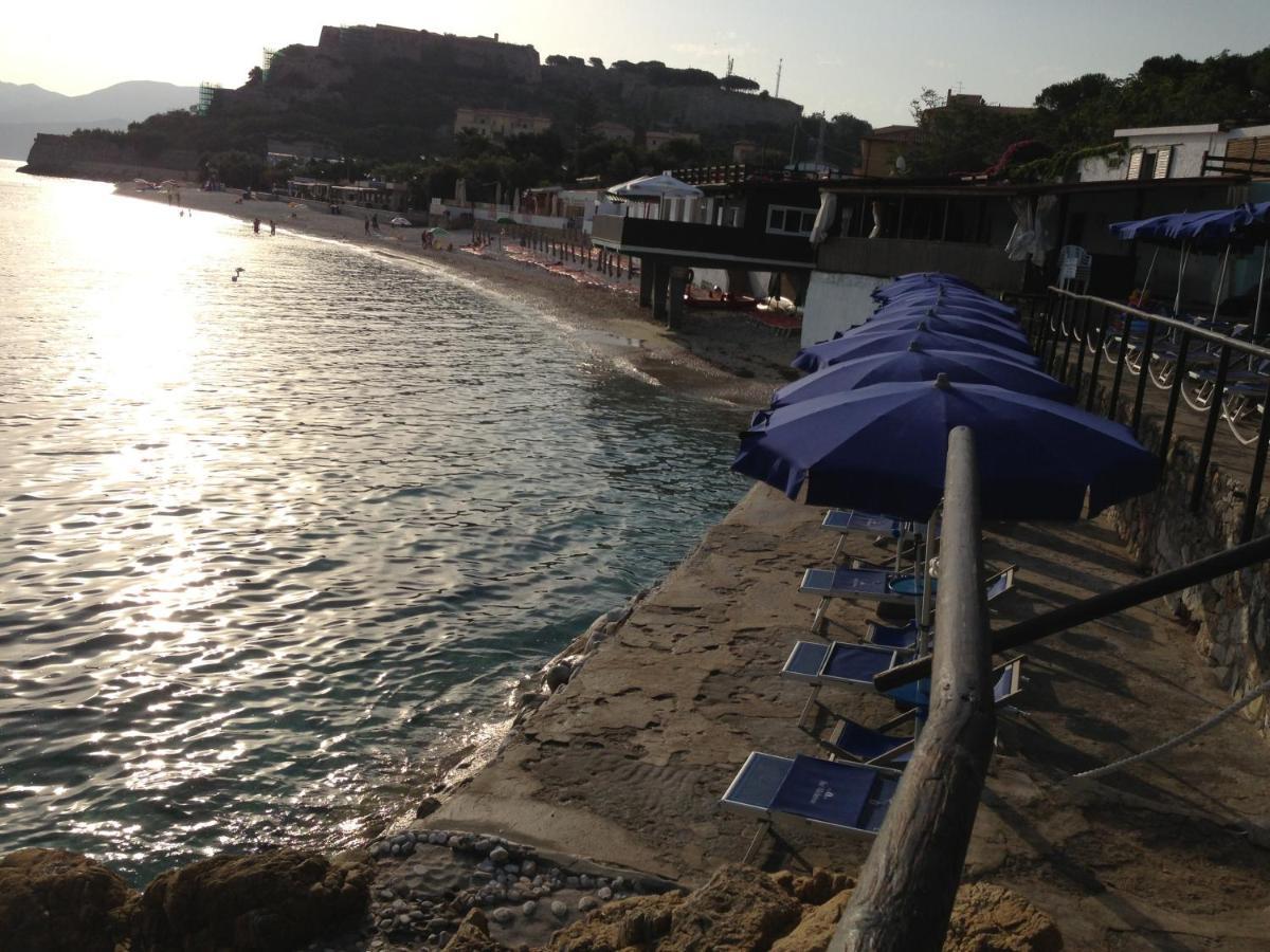 Hotel Villa Ombrosa Portoferraio Dış mekan fotoğraf