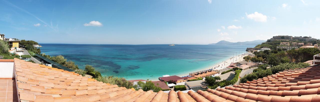 Hotel Villa Ombrosa Portoferraio Oda fotoğraf